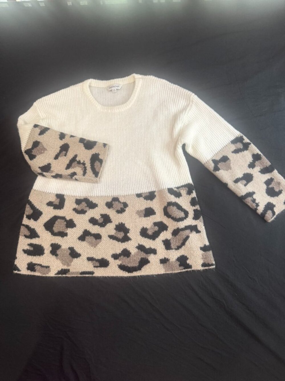 Davi&Dani Wool Blend Leopard Colorblock Sweater Cream and Taupe Size M